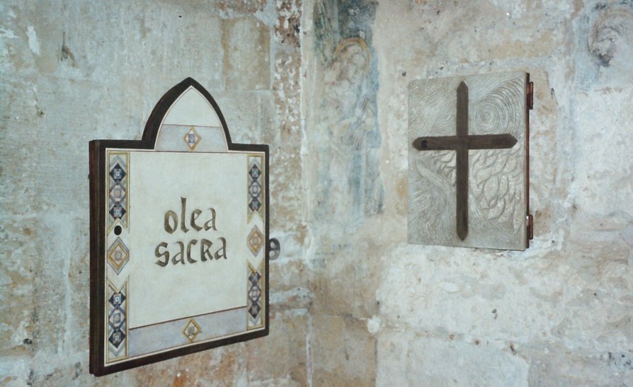 Anta in legno dipinta per gli oli sacri della chiesa S.Maria in Sovana (GR)